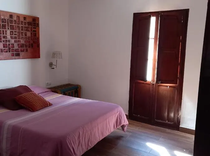 Holiday home La Gata Mala Navarres